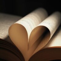 チラシ作成・パンフレットデザイン・ポスター制作など東京のデザイン会社のブログ　紙媒体とWEBサイトを分断しない。一貫したブランド構築と体験の設計