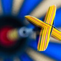 チラシ作成・パンフレットデザイン・ポスター制作など東京のデザイン会社のターゲットを絞る勇気。「誰にでも」をやめると反応率が上がる理由