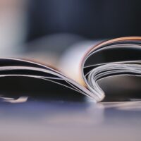 パンフレットのページ数はどう決める？4・8・12ページと折り方の選び方
