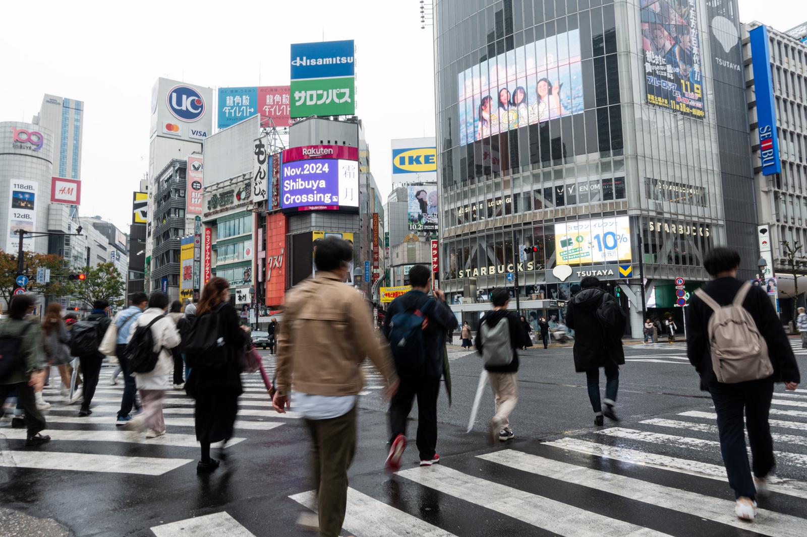 ポスターで足を止めさせるには?数秒で伝えるレイアウト術